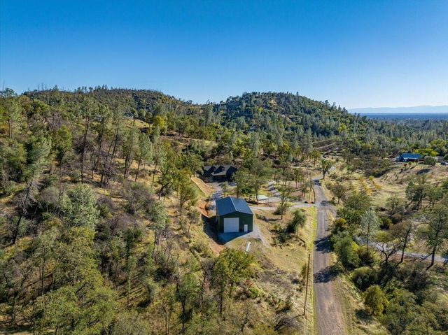 14375 Moss Drive, Redding, CA 96003