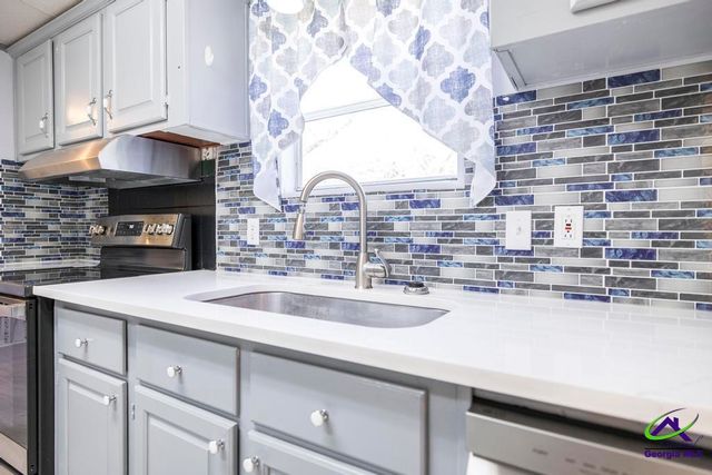 575 Grovania Road, Hawkinsville, GA 31036