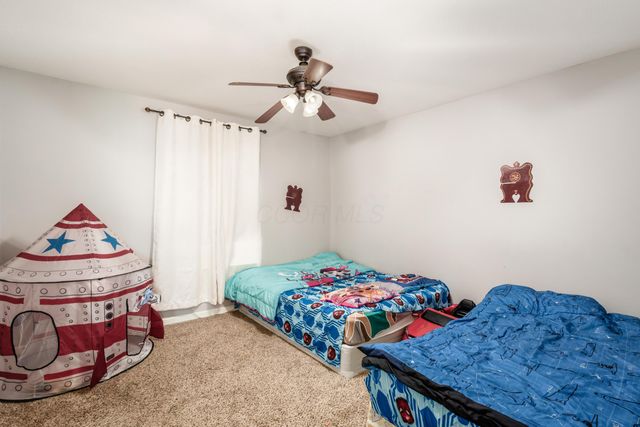 102 Parkdale Drive, Johnstown, OH 43031