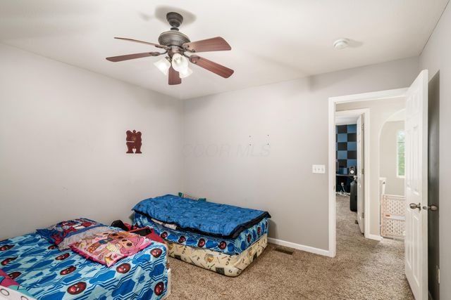 102 Parkdale Drive, Johnstown, OH 43031
