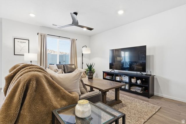 3329 E BIG BEND LN, Washington, UT 84780