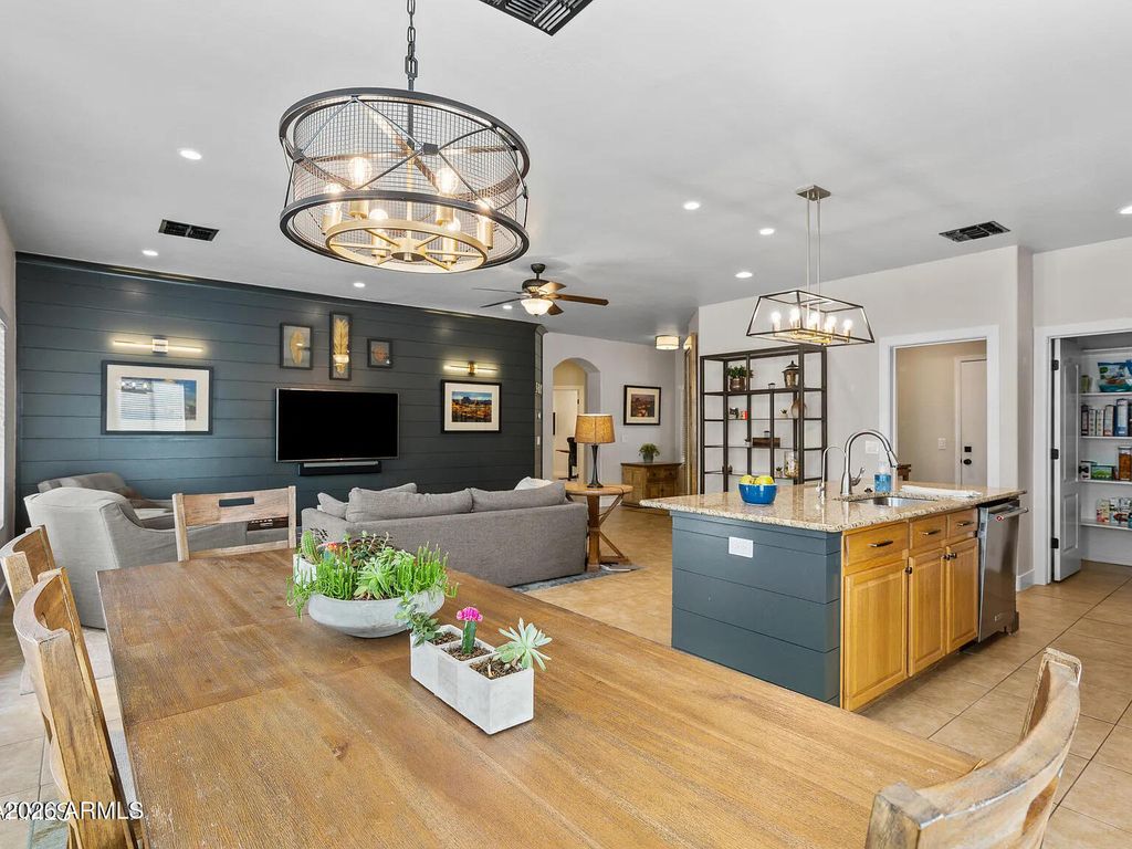4587 E Barbarita Court, Gilbert, AZ 85234
