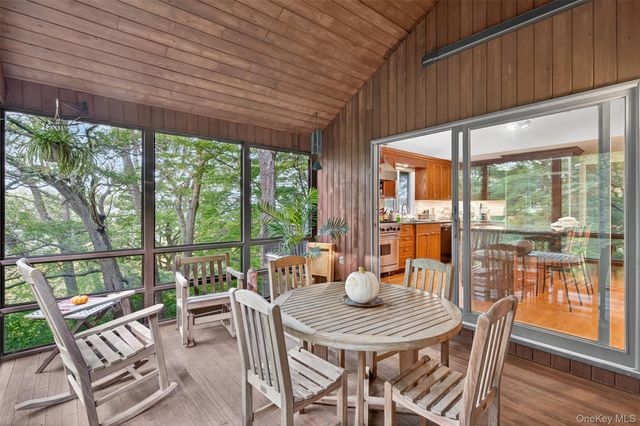 10 Abbott Lane, Cornwall On Hudson, NY 12520