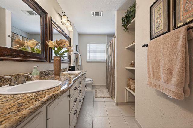 5426 Wigton Drive, Houston, TX 77096