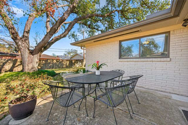 5426 Wigton Drive, Houston, TX 77096