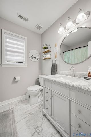 7467 Zorbas Ln, Mechanicsville, VA 23111