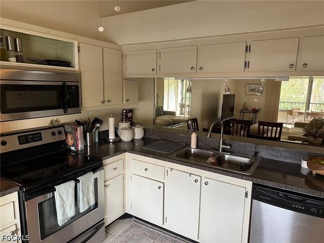 13150 White Marsh LN 203, Fort Myers, FL 33912