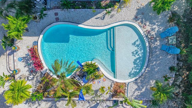 30890 Granada Avenue, Big Pine Key, FL 33043