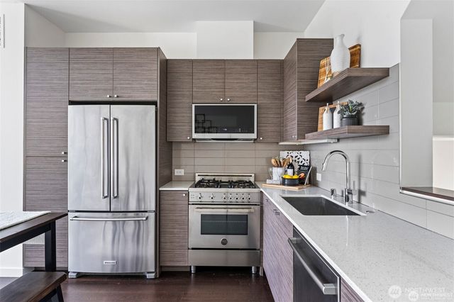 230 26th Avenue E, Seattle, WA 98112