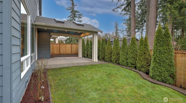 21801 SE 1st Street, Sammamish, WA 98074