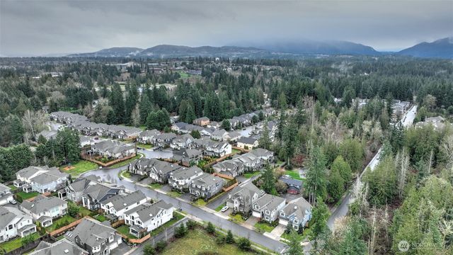 21801 SE 1st Street, Sammamish, WA 98074