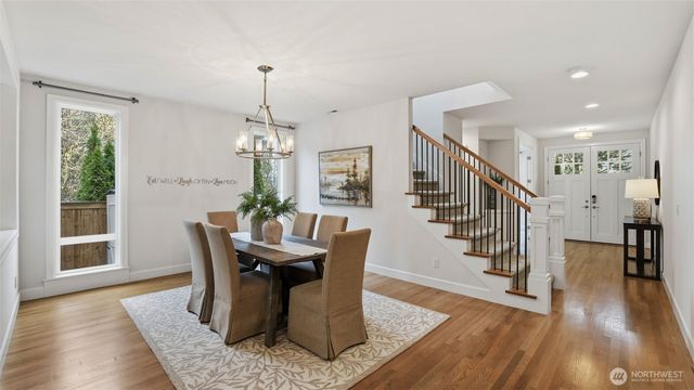 21801 SE 1st Street, Sammamish, WA 98074