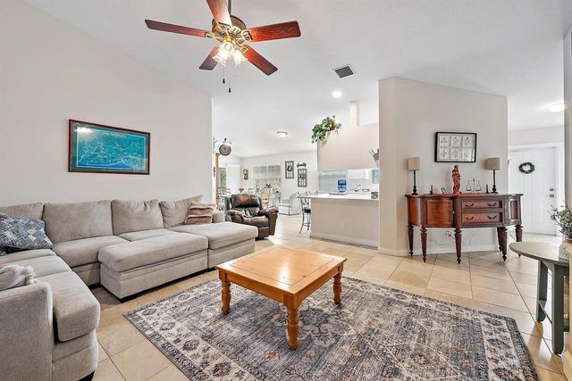 8229 Saint Johns Court, Wellington, FL 33414