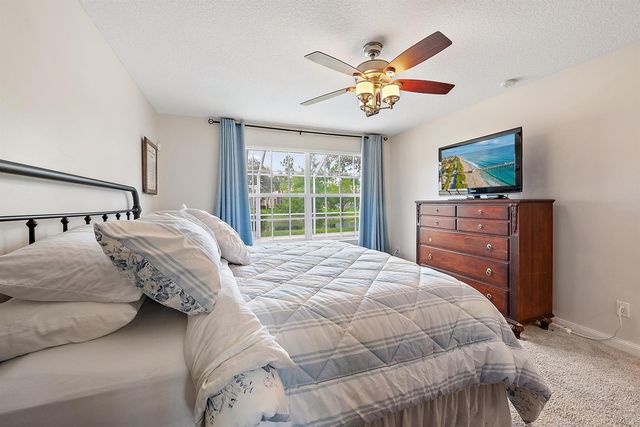 8229 Saint Johns Court, Wellington, FL 33414