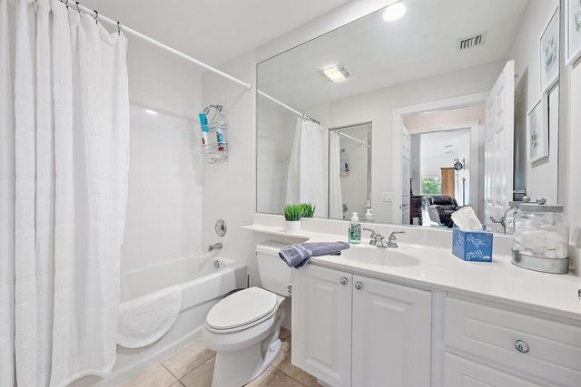 8229 Saint Johns Court, Wellington, FL 33414