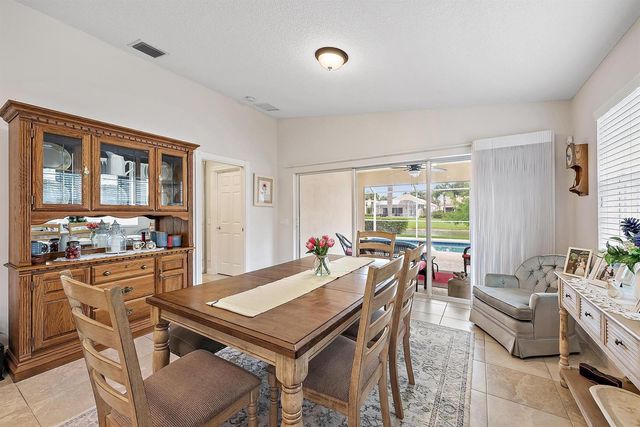 8229 Saint Johns Court, Wellington, FL 33414