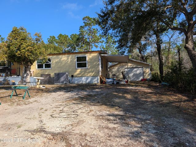 110 SILVER LAKE Drive, Hawthorne, FL 32640