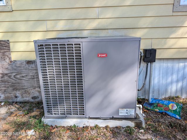 110 SILVER LAKE Drive, Hawthorne, FL 32640