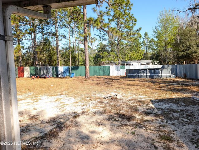 110 SILVER LAKE Drive, Hawthorne, FL 32640