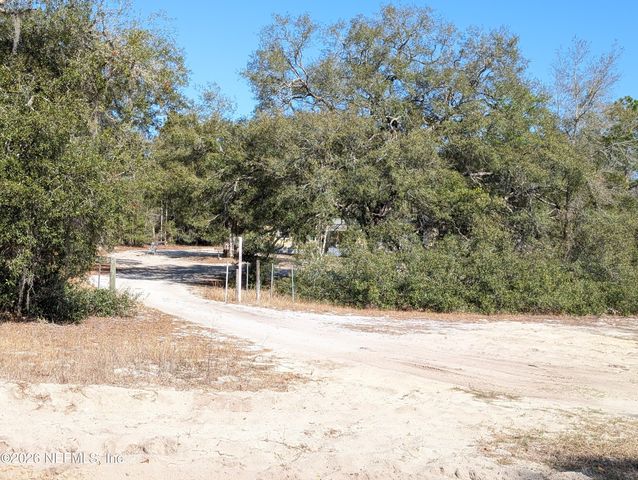 110 SILVER LAKE Drive, Hawthorne, FL 32640