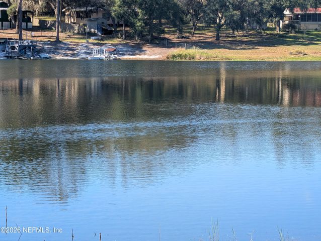 110 SILVER LAKE Drive, Hawthorne, FL 32640