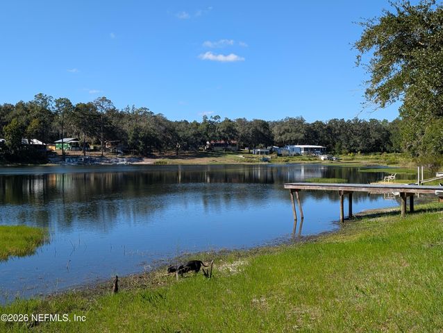 110 SILVER LAKE Drive, Hawthorne, FL 32640