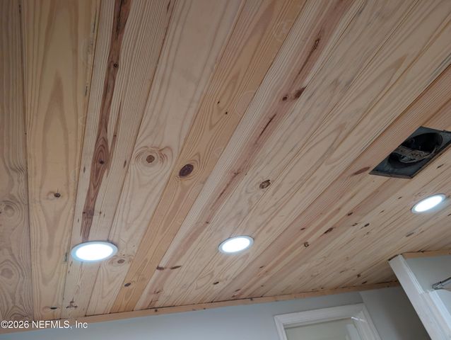 110 SILVER LAKE Drive, Hawthorne, FL 32640