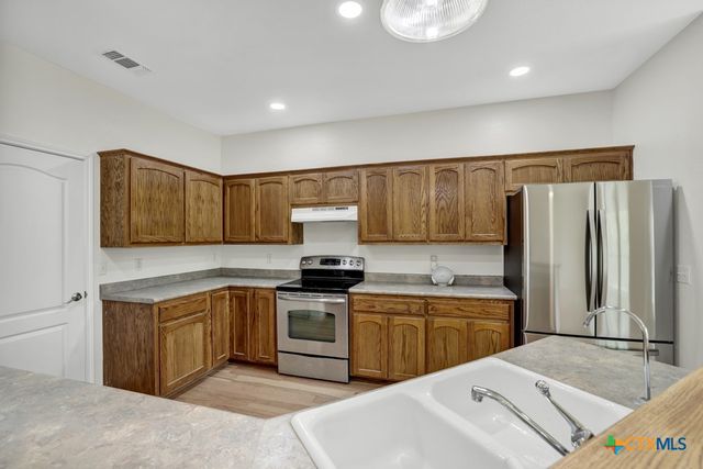 2116 Bentwood Drive, New Braunfels, TX 78130
