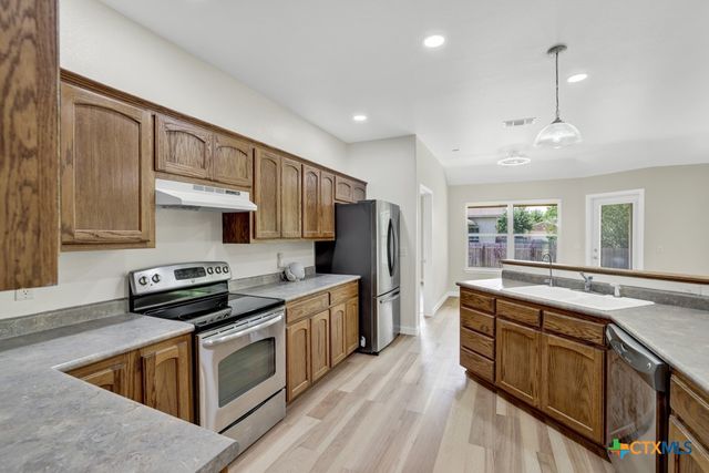2116 Bentwood Drive, New Braunfels, TX 78130