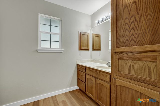 2116 Bentwood Drive, New Braunfels, TX 78130