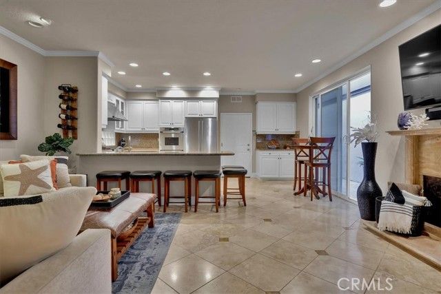 622 22nd, Huntington Beach, CA 92648