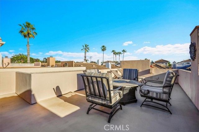 622 22nd, Huntington Beach, CA 92648