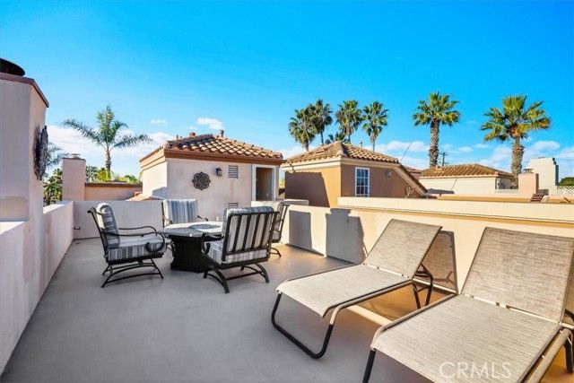 622 22nd, Huntington Beach, CA 92648