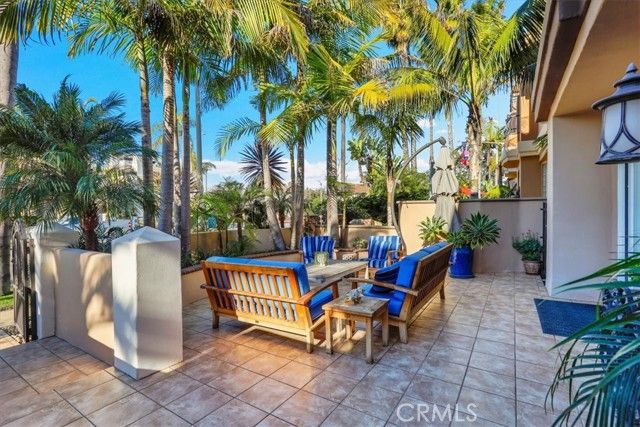 622 22nd, Huntington Beach, CA 92648