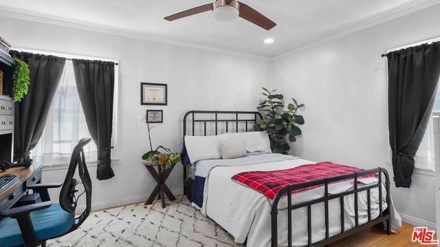 3801 Sutro Avenue, Los Angeles, CA 90008
