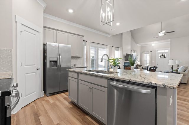 2237 Firelight Way, Ooltewah, TN 37363