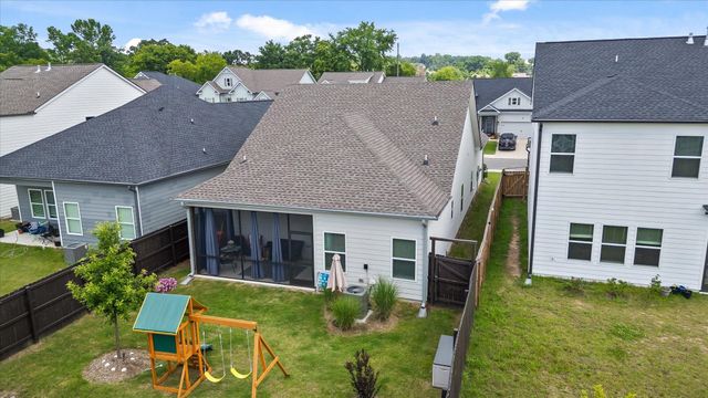 2237 Firelight Way, Ooltewah, TN 37363