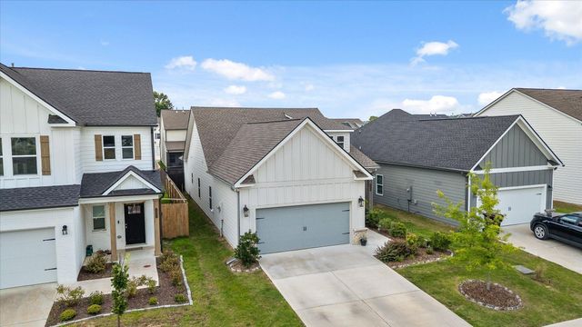 2237 Firelight Way, Ooltewah, TN 37363