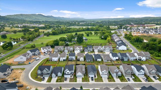 2237 Firelight Way, Ooltewah, TN 37363