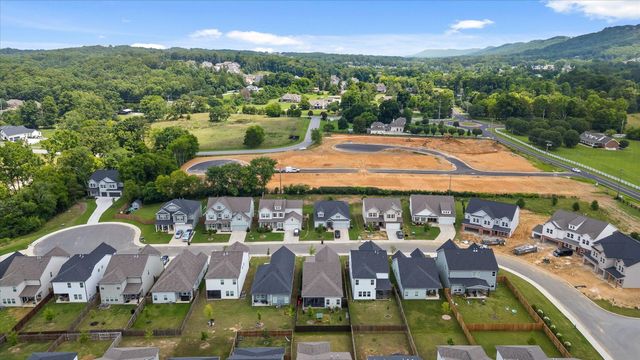 2237 Firelight Way, Ooltewah, TN 37363
