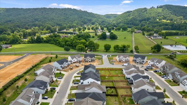 2237 Firelight Way, Ooltewah, TN 37363