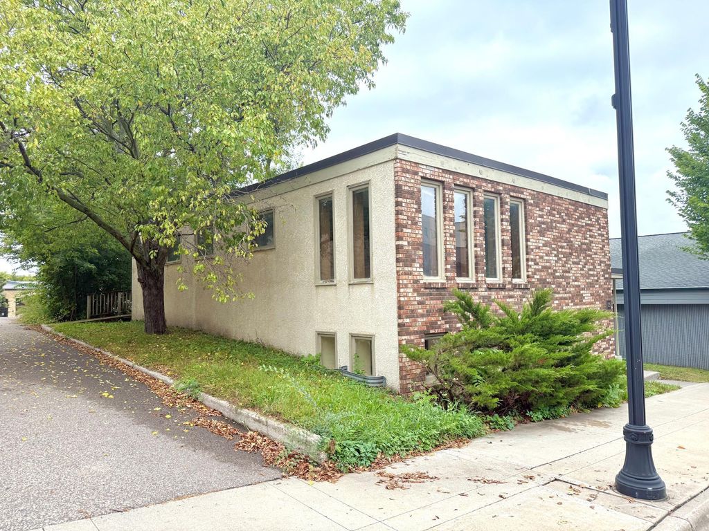 125 2nd Street N, Delano, MN 55328