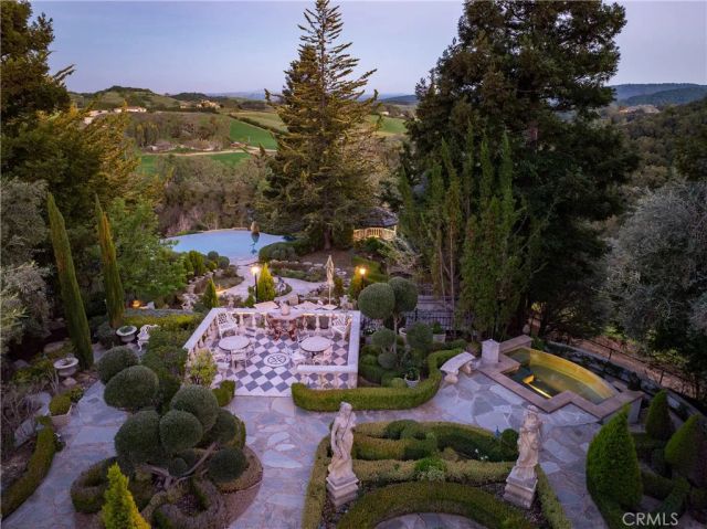 5405 Vineyard Drive, Paso Robles, CA 93446