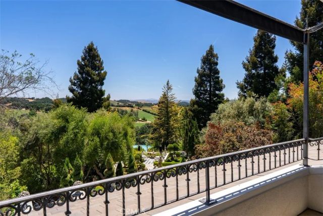 5405 Vineyard Drive, Paso Robles, CA 93446