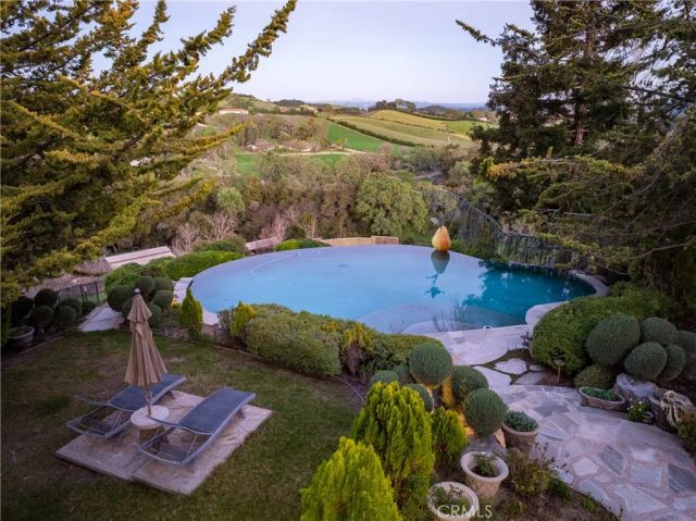 5405 Vineyard Drive, Paso Robles, CA 93446