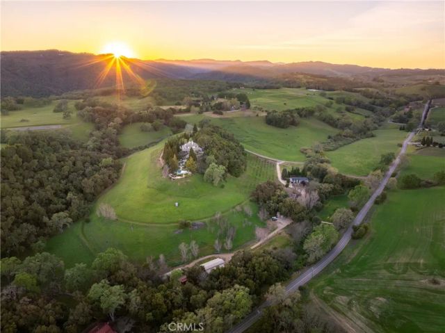 5405 Vineyard Drive, Paso Robles, CA 93446