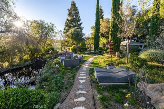 5405 Vineyard Drive, Paso Robles, CA 93446