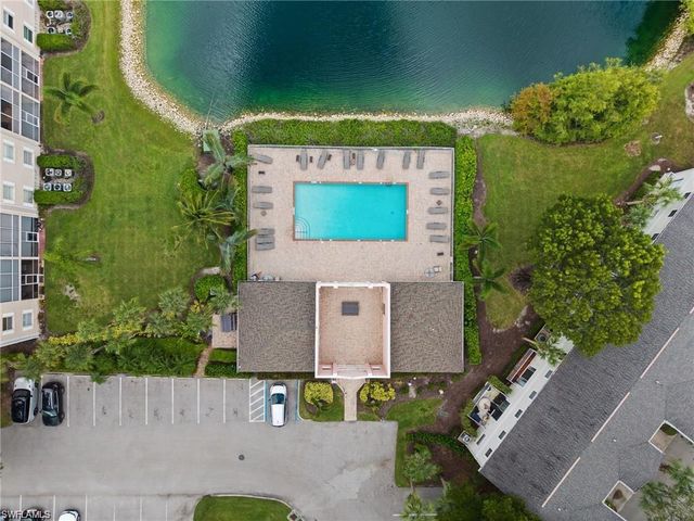 3250 Cypress Glen WAY 423, Naples, FL 34109