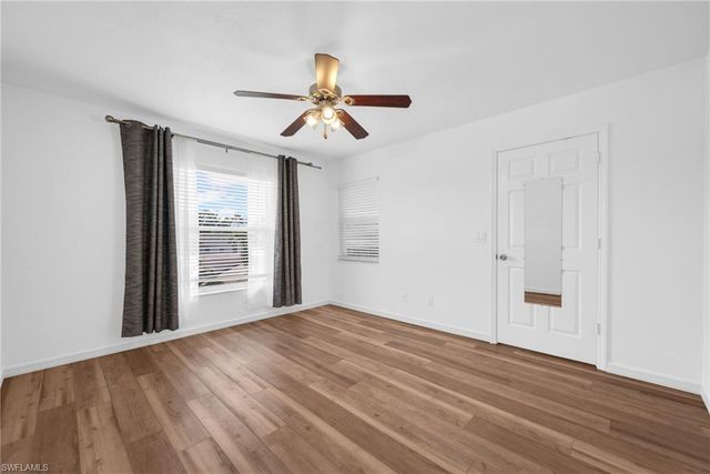 3250 Cypress Glen WAY 423, Naples, FL 34109