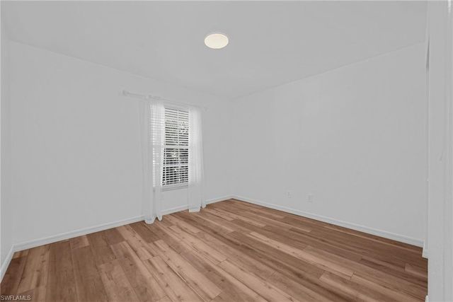 3250 Cypress Glen WAY 423, Naples, FL 34109